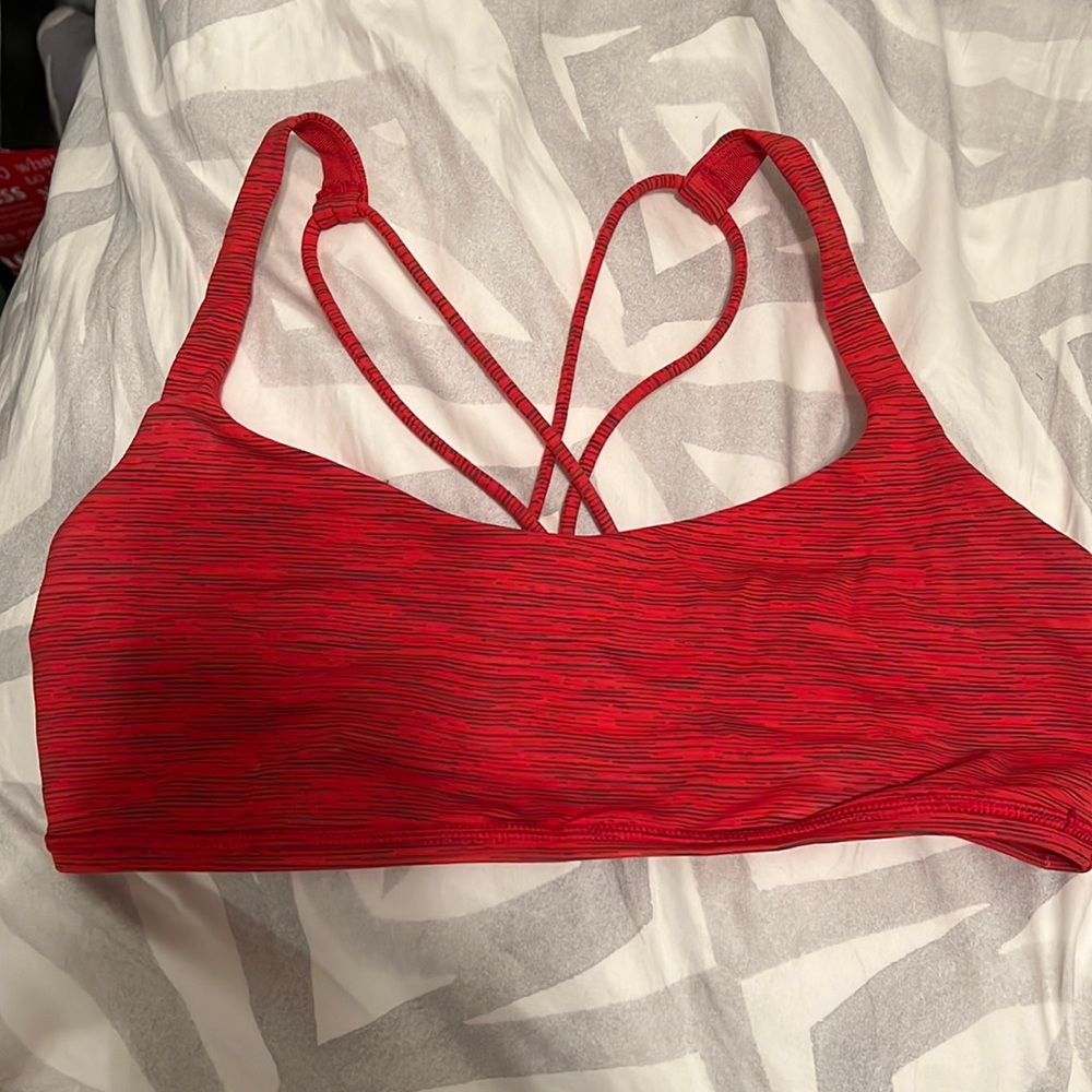 Lululemon Free to Be Bra